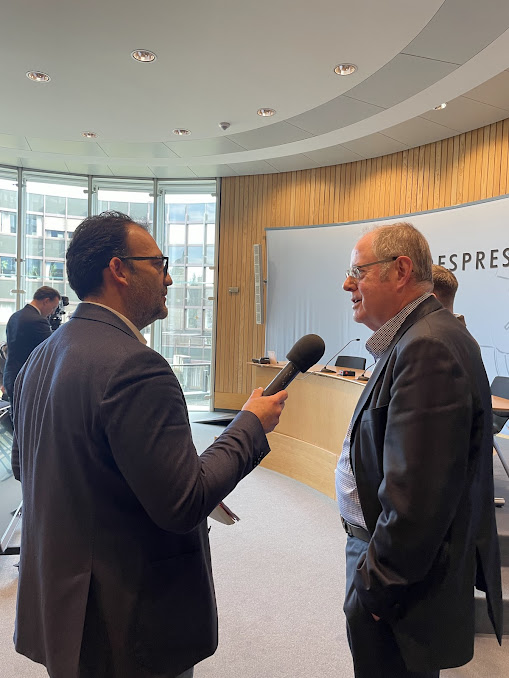 José Narciandi im Interview mit Peer Steinbrück